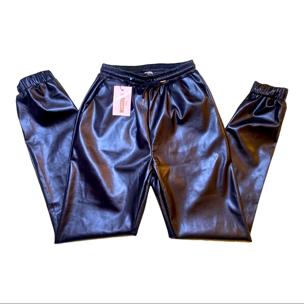 MISSGUIDED size 8 - black faux leather jogger pants